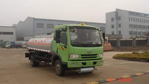 解放輕卡化工液體運輸車 價格、參數(shù)、圖片及廠家介紹