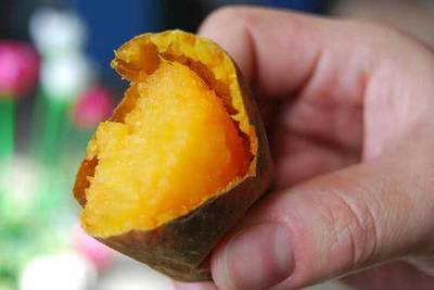 紅薯、柿子和雞蛋同食會中毒？營養師揭曉真相，薯類銷售不受影響